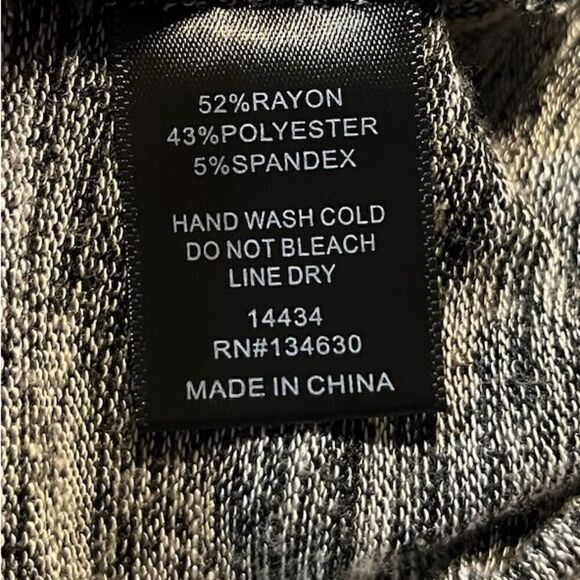 ANTHROPOLOGIE SUNDAY IN BROOKLYN Long Sleeve Variegated Top Black Size Small - Picture 4 of 4